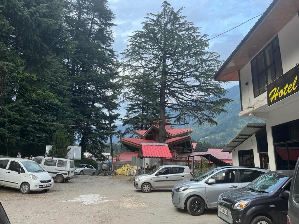 Hotel In Manali With Mountain View Near Mall Road Exteriör bild